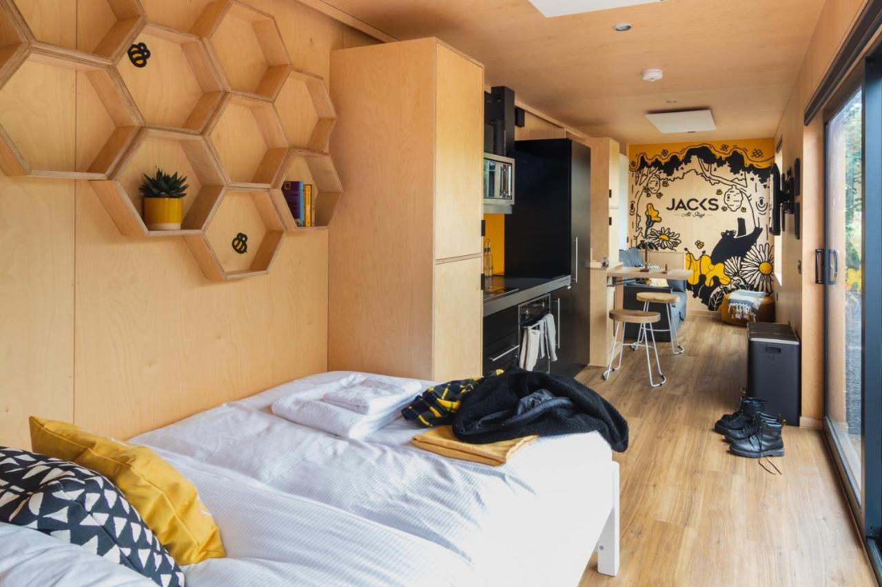 The Hive - Unique Hot Tub Cabin In Millport Esterno foto
